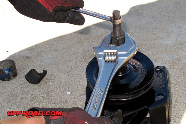 You will need a power steering pulley installation tool, dont use a pressit will damage the pump.